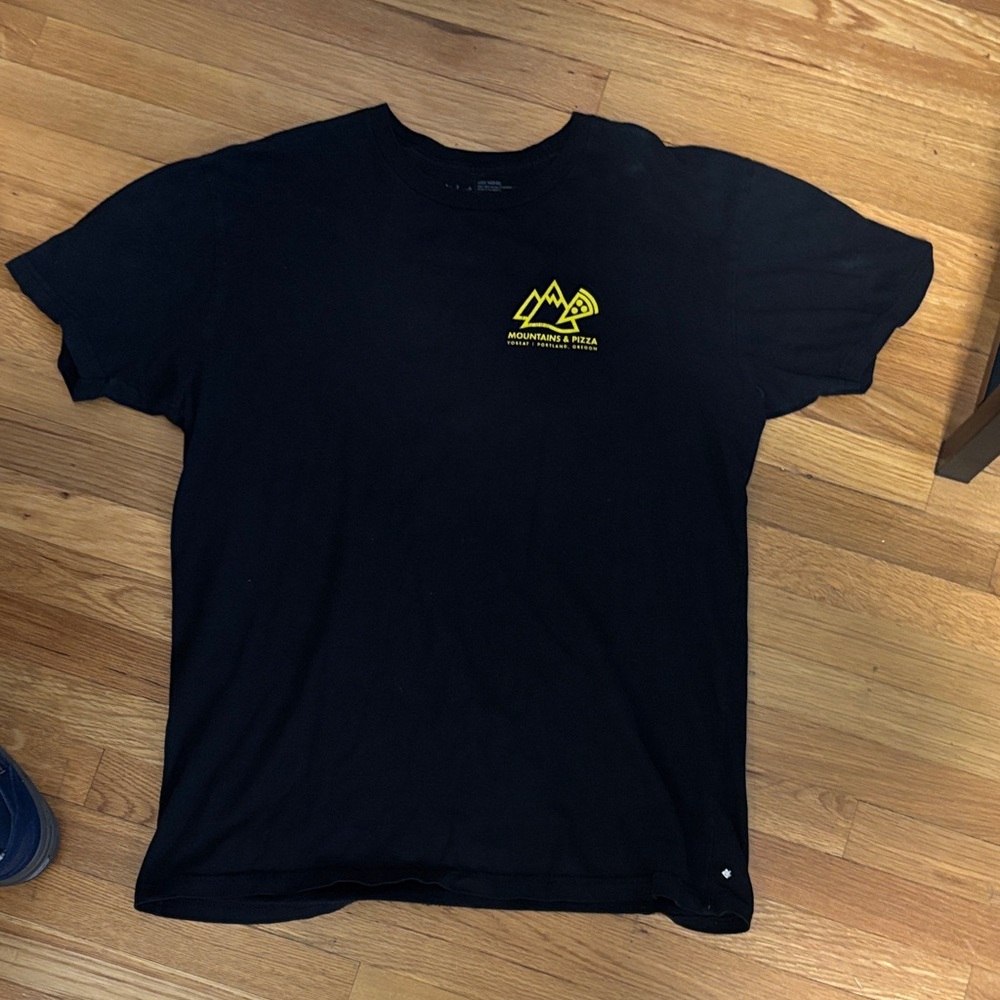 YoBeat Mountains & Pizza Shirt